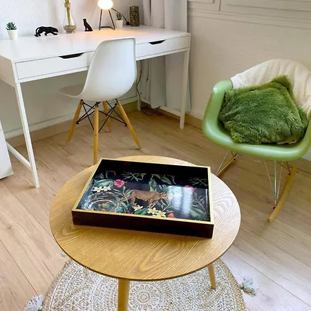 Apartment Studio Near Parking With Wifi Center